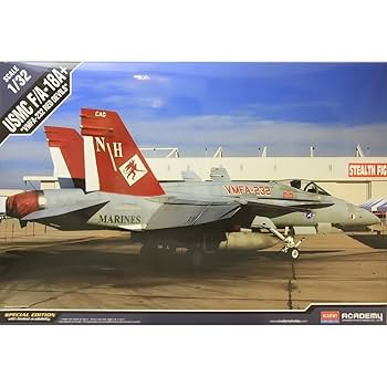 Academy 1/32 USMC F/A-18A+ VMFA-232 RED DEVILS : Amazon.es